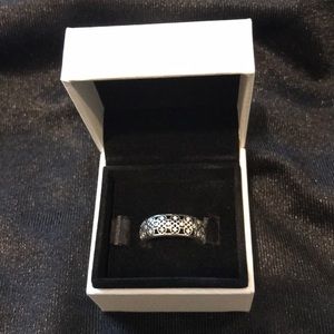 Lattice Pandora ring with zirconia like stone